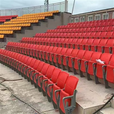 Suíochán Plaisteacha HDPE